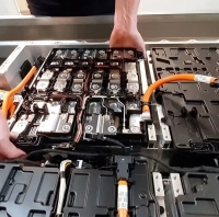 Как работают аккумуляторы в гибридных автомобилях?