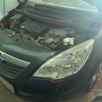 Замена аккумулятора на Opel Meriva B (2010-2014)