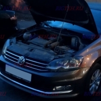 Замена аккумулятора на Volkswagen Polo VI 2015г