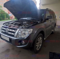 Замена аккумулятора на Mitsubishi Pajero IV бензин 3.0 (2011-2014) рестайлинг