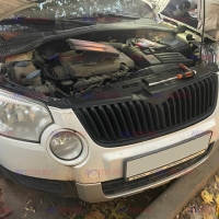 Замена аккумулятора на Skoda Yeti бензин 1.4 (122 л.с.) 2009-2014