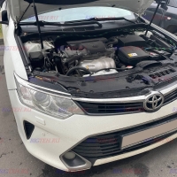 Замена аккумулятора на Toyota Camry VII бензин 2.5 (181 л.с.) 2014-2017