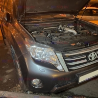 Замена аккумулятора на Toyota Land Cruiser Prado 150 дизель 2.8 (2013-2017) рестайлинг