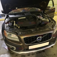 Замена аккумулятора на Volvo XC70 II дизель 2.4 (2013-2016) Рестайлинг