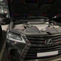 Установка аккумулятора на Lexus LX450 III Рестайлинг дизель 4.5 (272 л.с.) 2015-2020