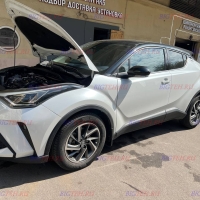 Замена аккумулятора на Toyota C-HR I (2016-2019)