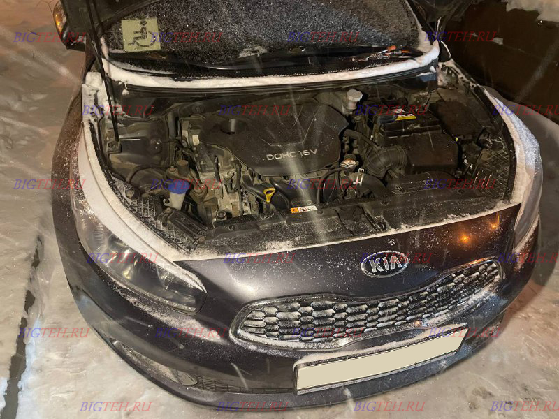 Вид спереди. Замена аккумулятора на Kia Ceed 2 бензин 1.6 (130/135 л.с.) рестайлинг 2015-2018