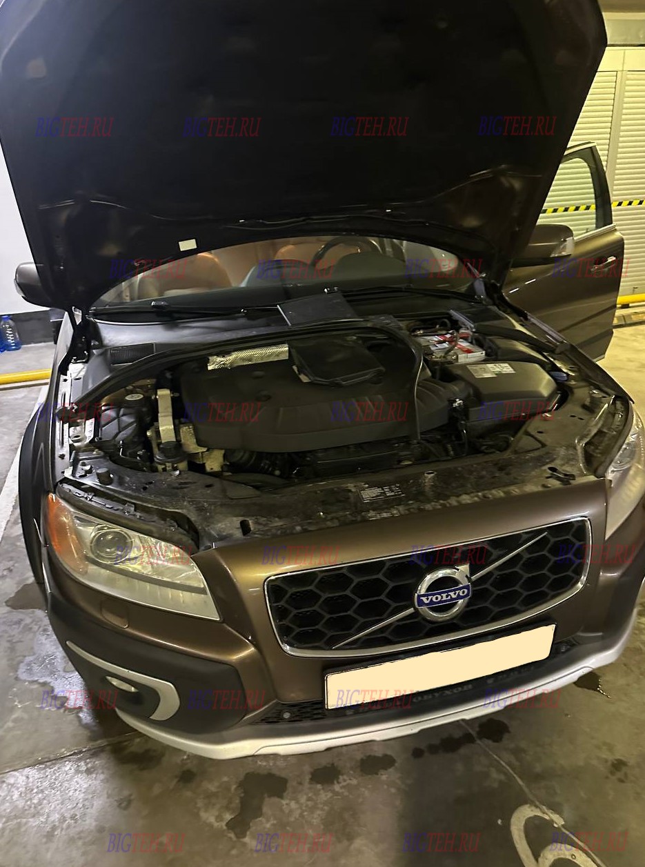 Под капотом. Замена аккумулятора на Volvo XC70 II дизель 2.4 (2013-2016) Рестайлинг
