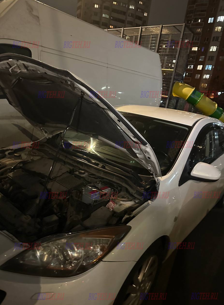 Под капотом. Замена аккумулятора на Mazda 3 (BL) бензин 1.6 (105 л.с.) рестайлинг 2011