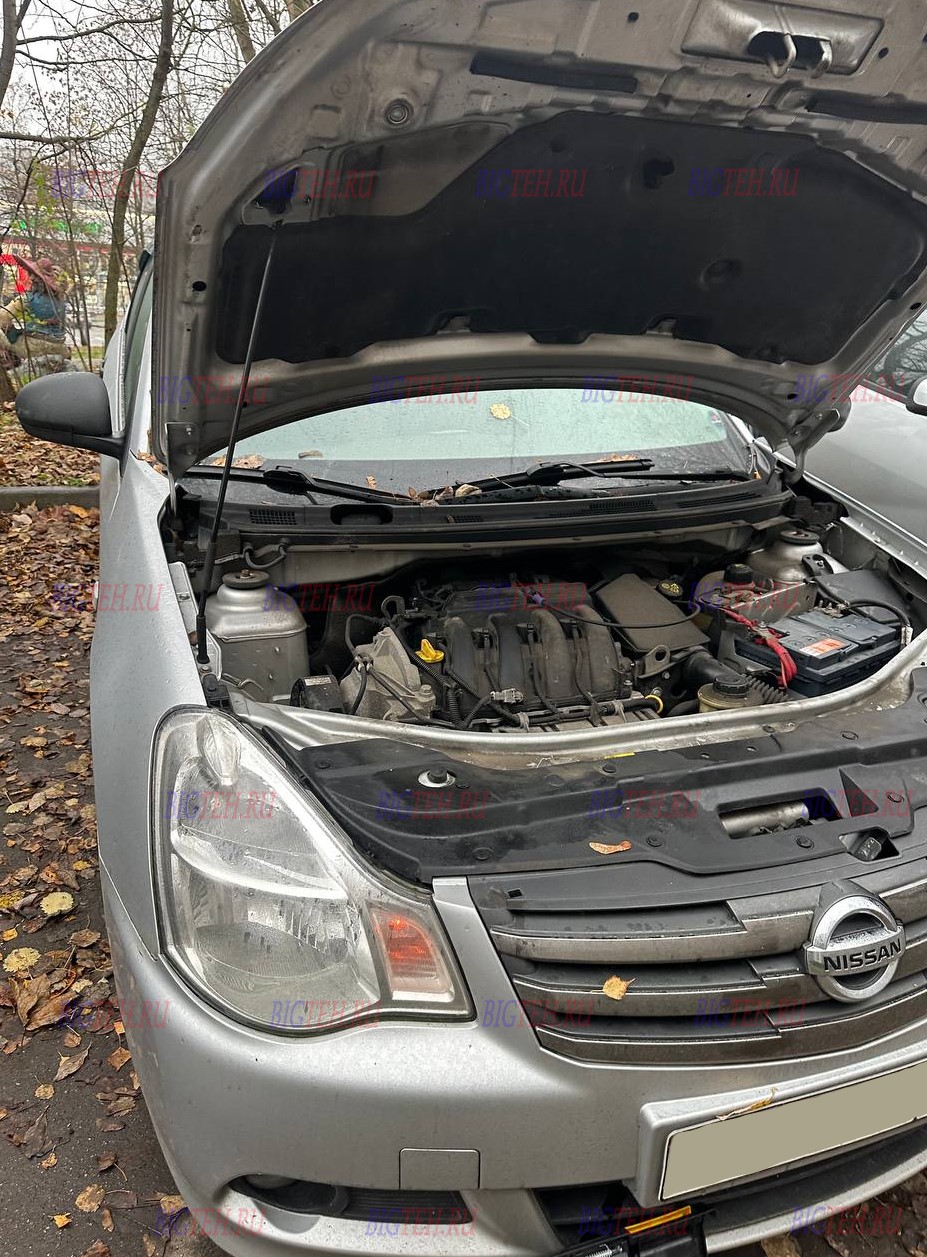 Под капотом. Замена аккумулятора на Nissan Almera (G15) бензин 1.6 (102 л.с.) 2012 – 2018 Под капотом. Замена аккумулятора на Nissan Almera (G15) бензин 1.6 (102 л.с.) 2012 – 2018