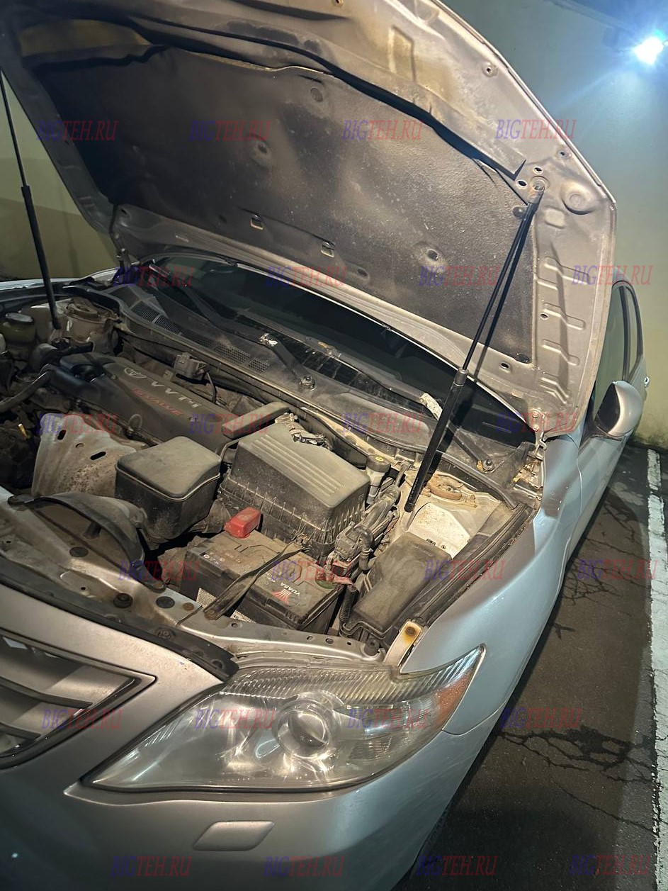 Под капотом. Замена аккумулятора на Toyota Camry VI бензин 2.0 (145 л.с.) 2009-2011 Под капотом. Замена аккумулятора на Toyota Camry VI бензин 2.0 (145 л.с.) 2009-2011