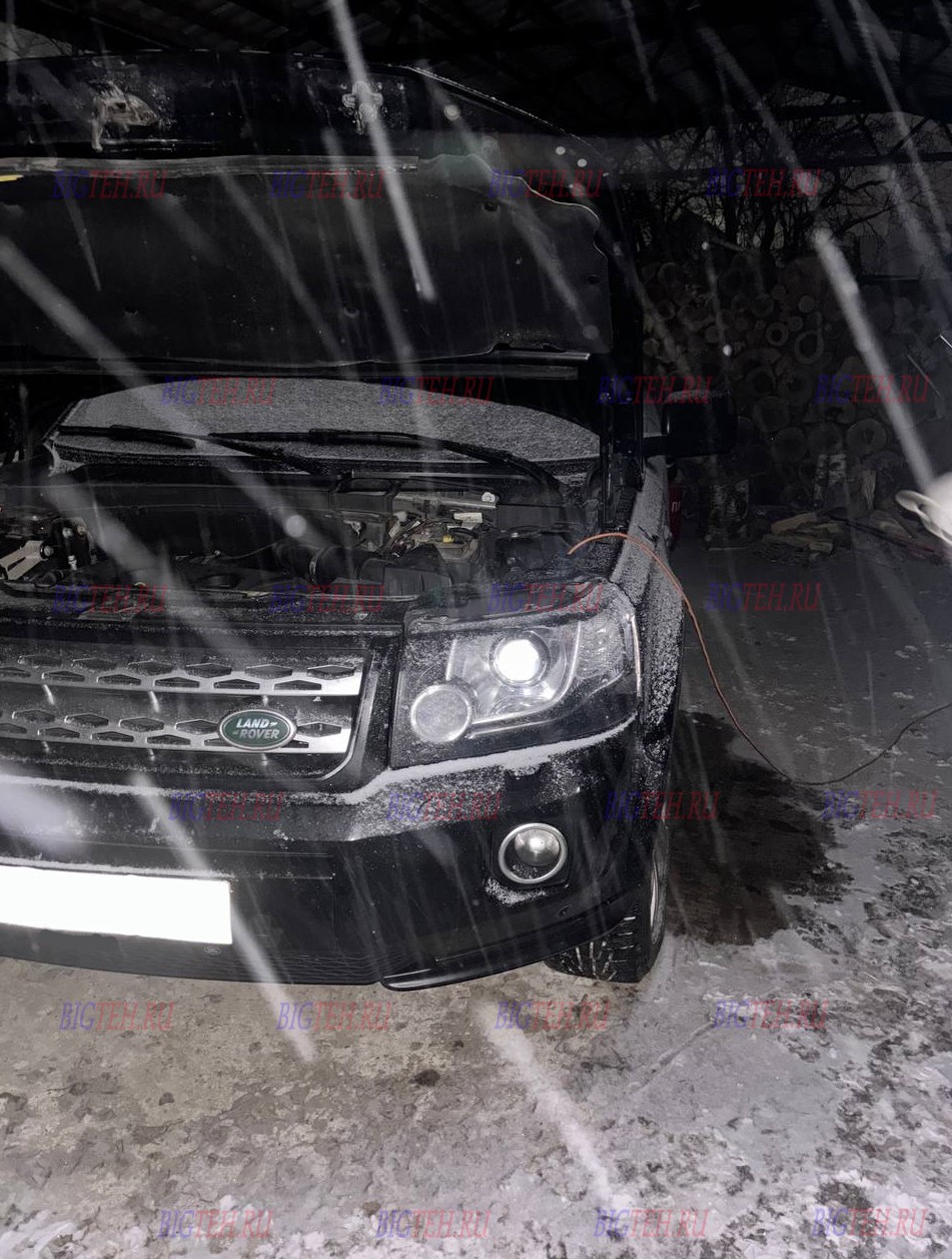Под капотом. Замена аккумулятора на Land Rover Freelander II Рестайлинг 2 2013г