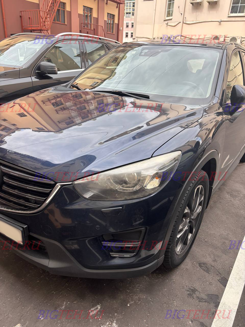 Вид спереди. Замена аккумулятора на MAZDA CX-5 (МАЗДА СХ-5)