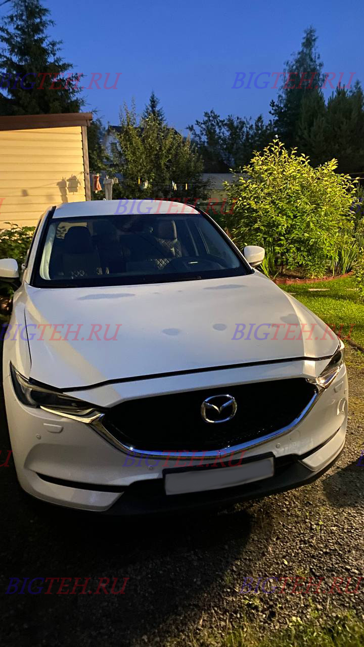 Вид спереди. Замена аккумулятора на Mazda CX-5 (2017 - 2020)