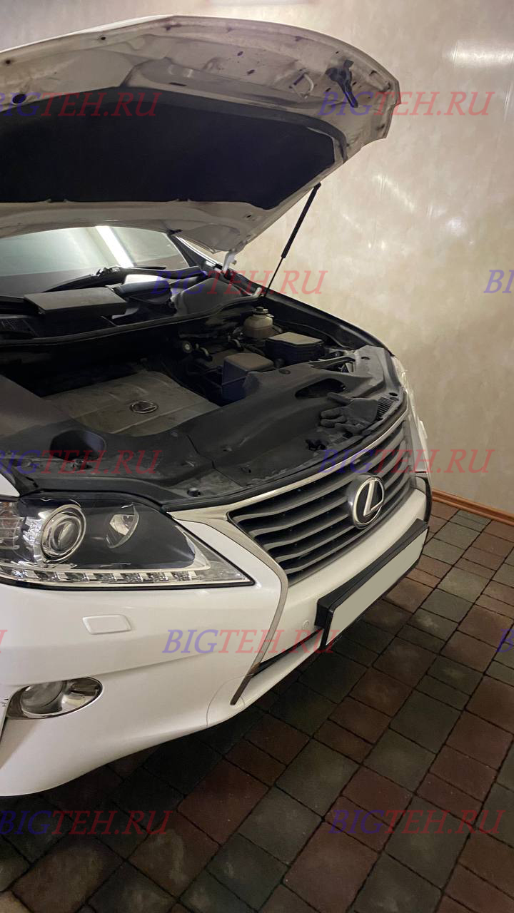 Вид спереди. Замена аккумулятора на Lexus RX350 III Рестайлинг бензин 3.5 (277 л.с.) 2012-2015