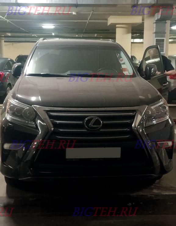 Вид спереди. Замена аккумулятора на Lexus LX570 III Рестайлинг бензин 5.7 (367 л.с.) 2015-2020