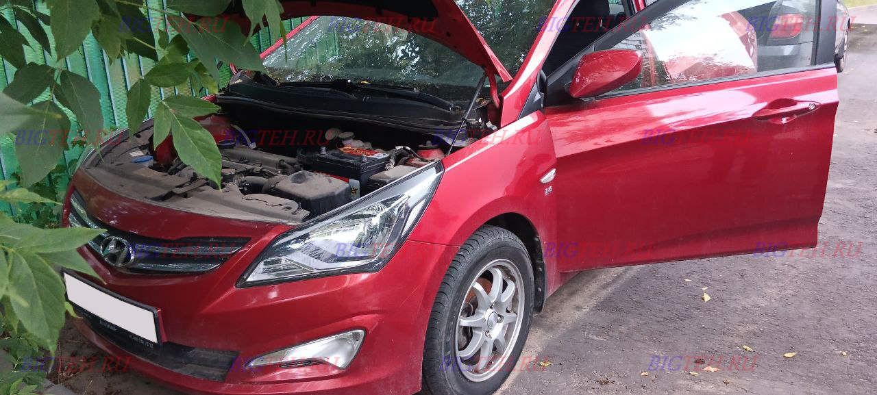 Под капотом. Замена аккумулятора на Hyundai Solaris I Рестайлинг бензин 1.6 (123 л.с.) 2014-2017