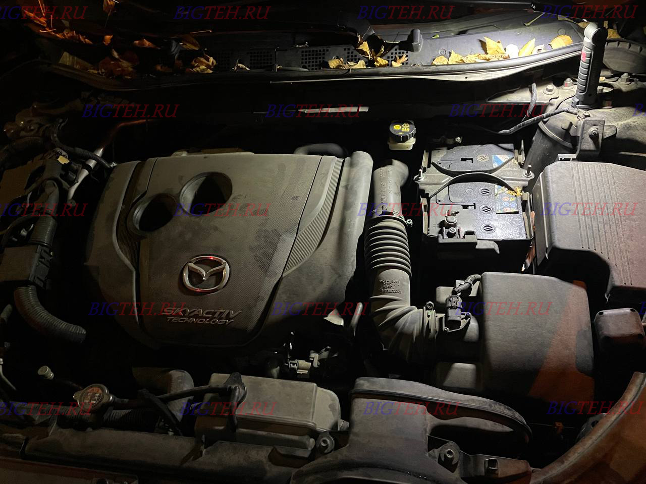 Под капотом. Замена аккумулятора на Mazda CX-5 diesel 2.2 diesel (150/175 л.с.) рестайлинг 2015 – 2017