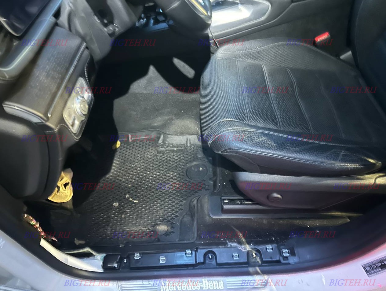Акб под сиденьем. Замена аккумулятора на Mercedes-Benz GLE300d (V167) дизель 2.0 2018–2024