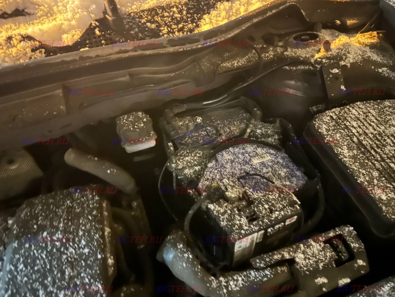 Расположение акб. Замена аккумулятора на Mazda CX-5 бензин 2.5 (184/192 л.с.)