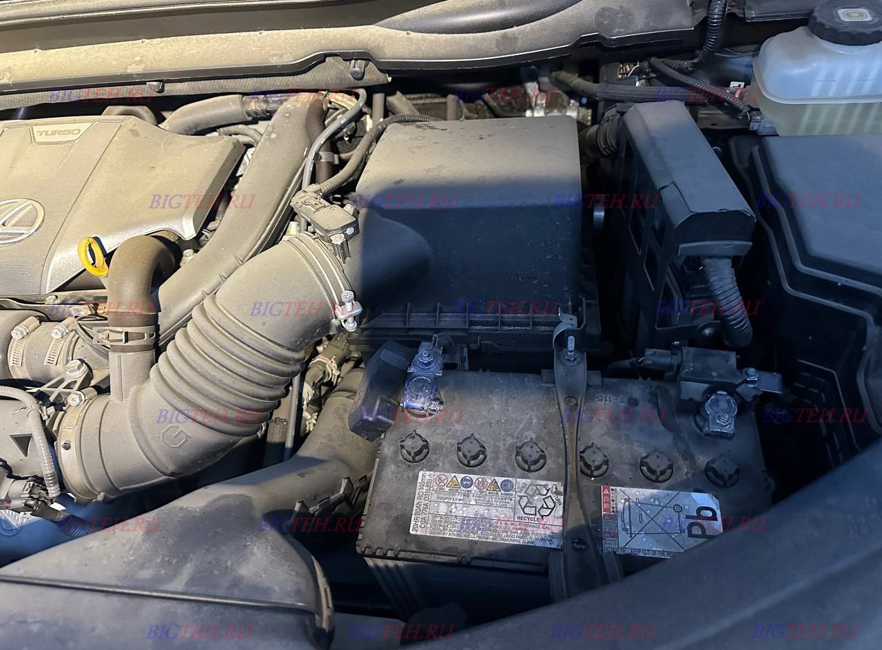 Старый акб. Замена аккумулятора на Lexus RX300 / RX200t IV Рестайлинг бензин 2.0 (238 л.с.) 2019г.