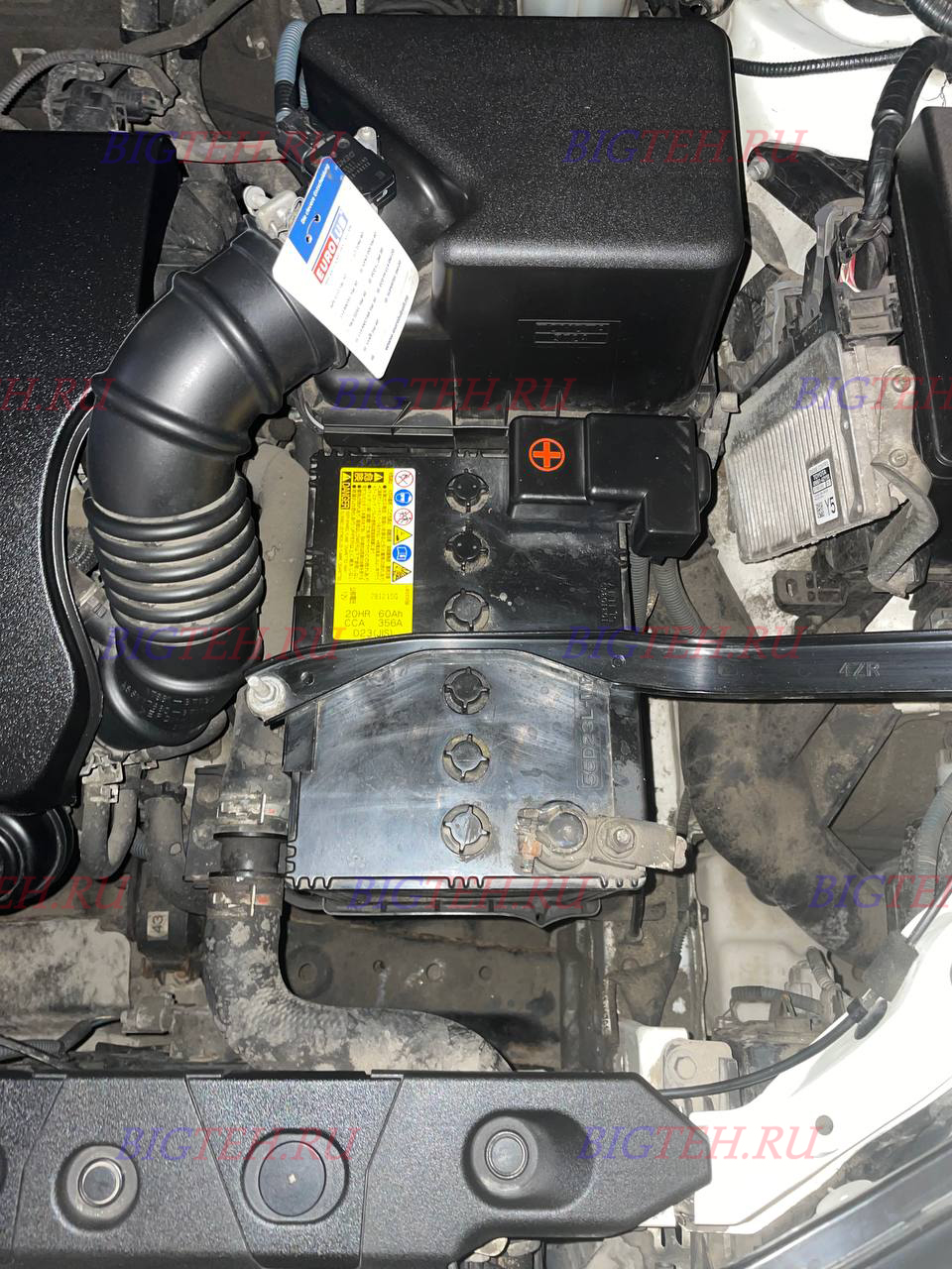 Старый акб. Замена аккумулятора на Toyota RAV4 IV (2015-2019) рестайлинг