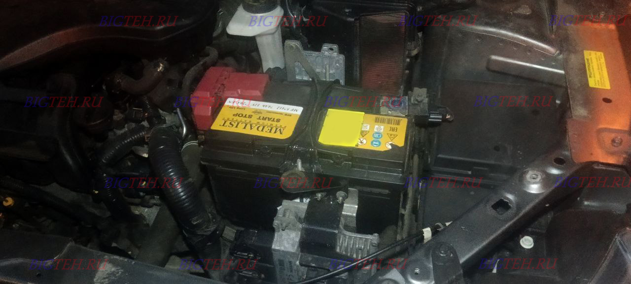Старый акб. Замена аккумулятора на Nissan Qashqai II (J11) бензин 2.0 (144 л.с.) 2013-2019