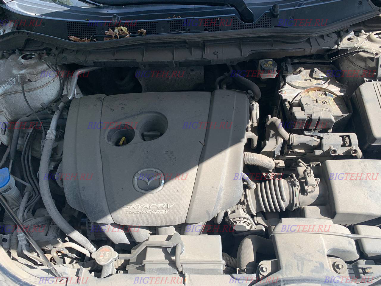 Старый акб. Замена аккумулятора на Mazda CX-5 бензин 2.0 (150/155/160/165 л.с.) 2011 – 2015
