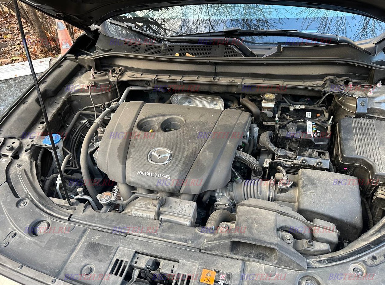 Под капотом. Замена аккумулятора на Mazda CX-5 бензин 2.0 (150 л.с.) 2018г