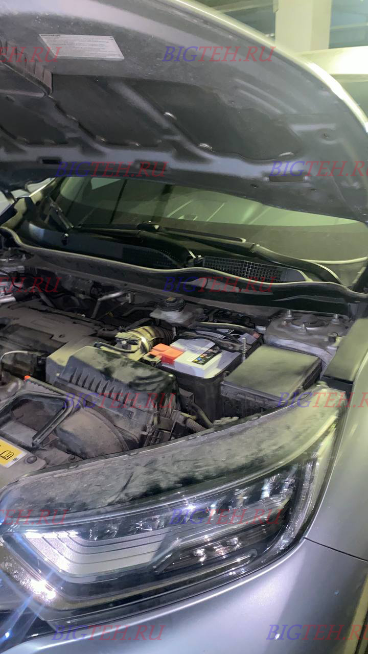Под капотом. Замена аккумулятора на Honda CR-V V бензин 2.4 (186 л.с.) 2016-2019