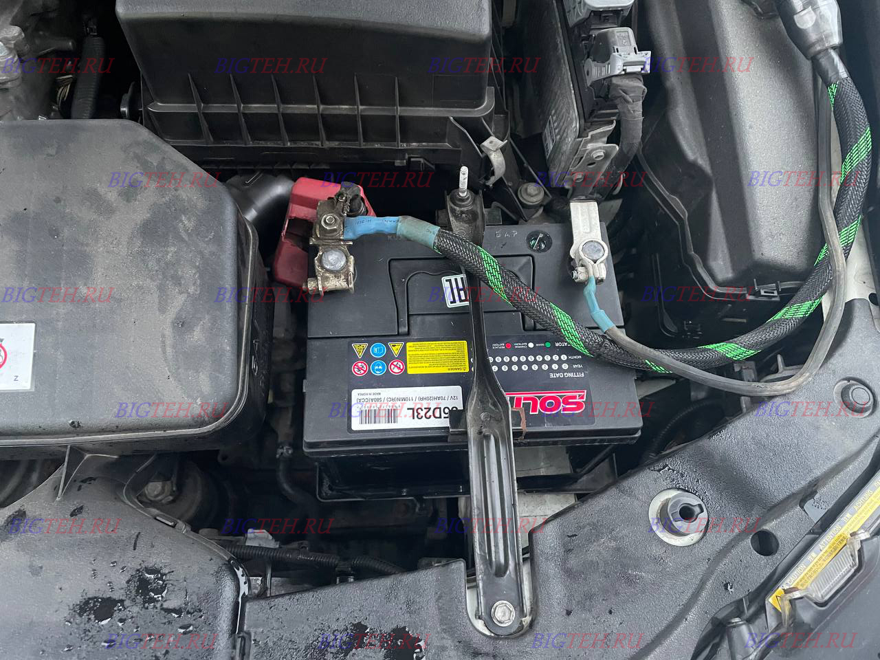 Новый акб. Замена аккумулятора на Toyota Camry VII бензин 2.5 (181 л.с.) 2014-2017 Новый акб. Замена аккумулятора на Toyota Camry VII бензин 2.5 (181 л.с.) 2014-2017