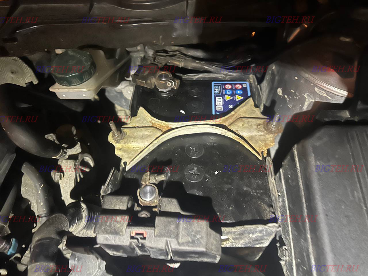 Новый акб. Замена аккумулятора на Mazda CX-5 бензин 2.5 (184/192 л.с.) 2013