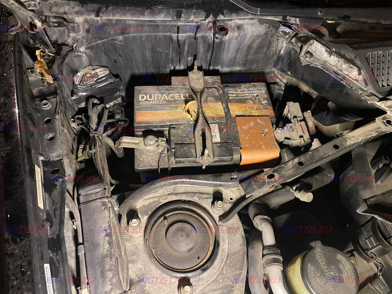 Акб. Замена аккумулятора на Toyota RAV4 2 бензин 2.0 (150 л.с.) 2003-2006 Акб. Замена аккумулятора на Toyota RAV4 2 бензин 2.0 (150 л.с.) 2003-2006