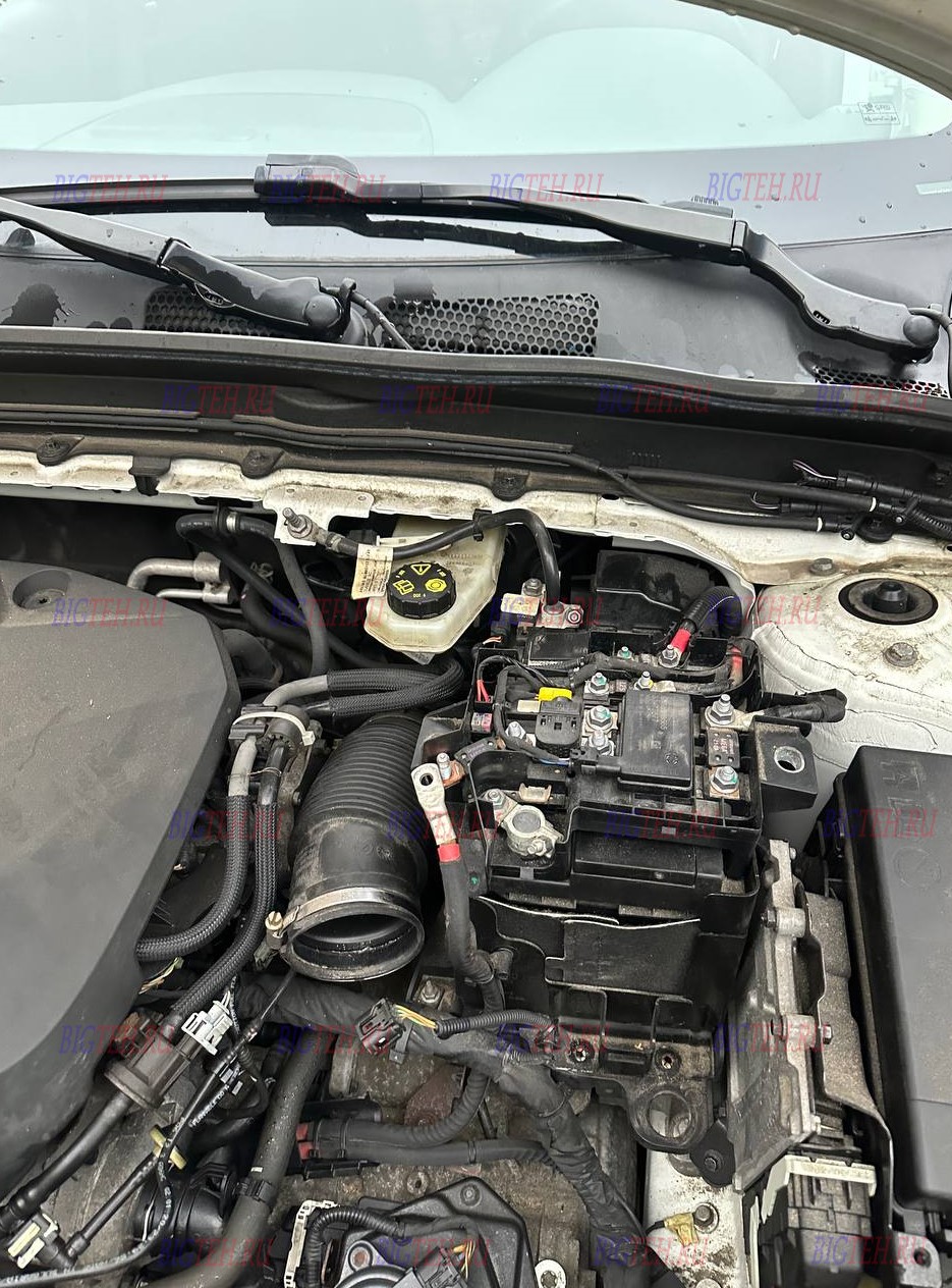 Снятие акб. Замена аккумулятора на Volvo XC40 (2017-2021)