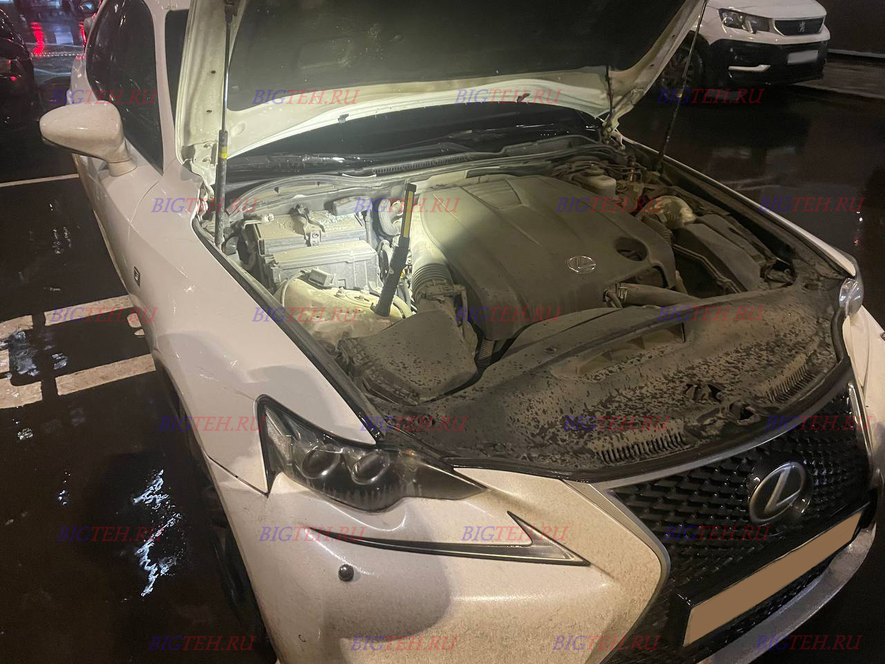 Под капотом. Замена аккумулятора на Lexus IS 250 бензин 2.5 (208 л.с.) 2013-2016