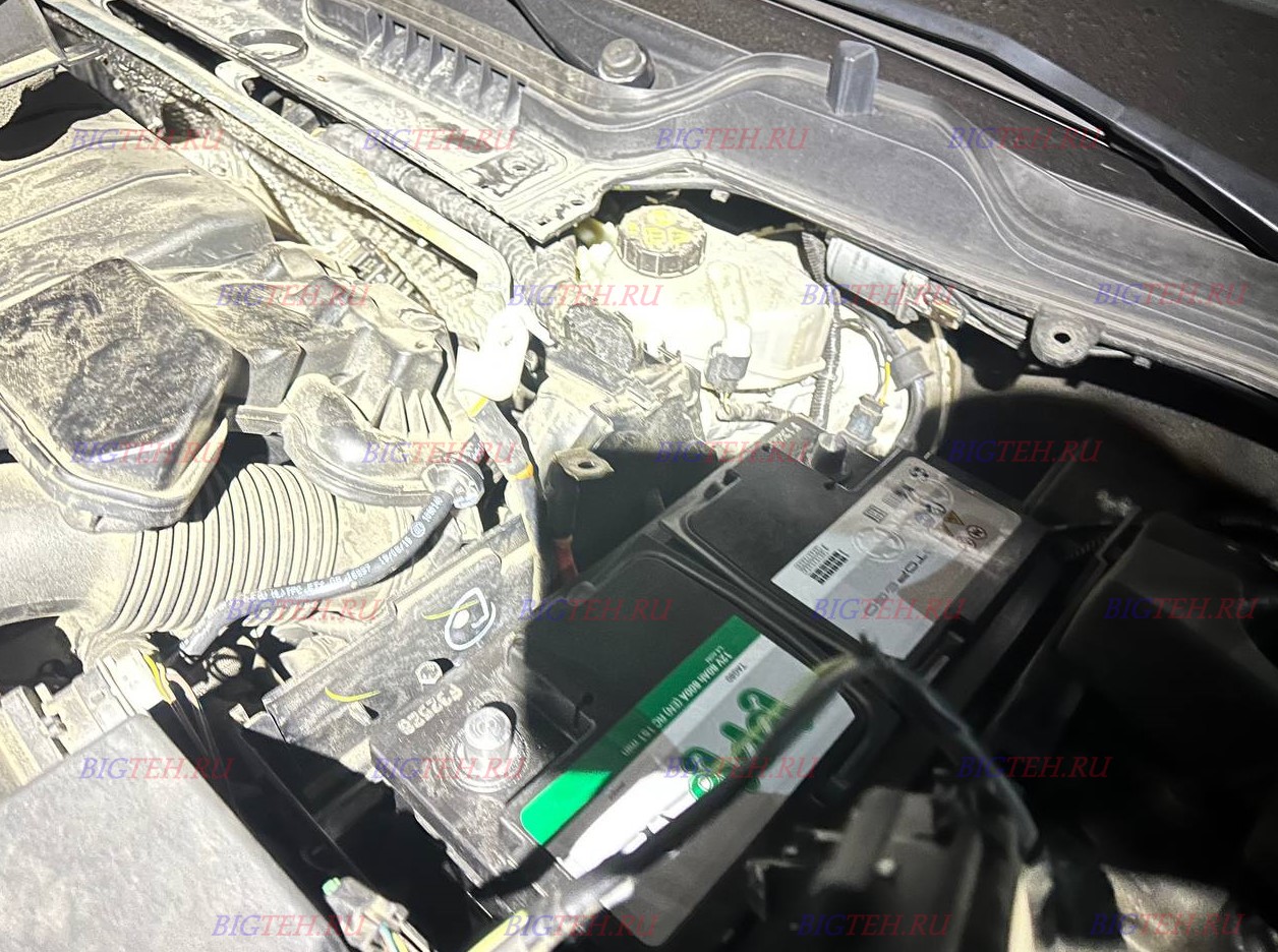 Установлен акб. Замена аккумулятора на Land Rover Range Rover Evoque II 2.0D (150 л.с.) 2019г